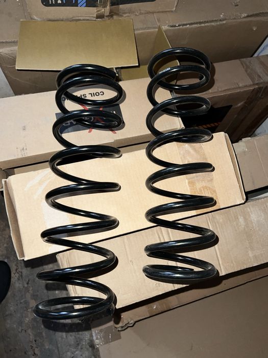 Escort MK4 пружини , пружина передня Ескорт , Форд з 86по 90  р.в.