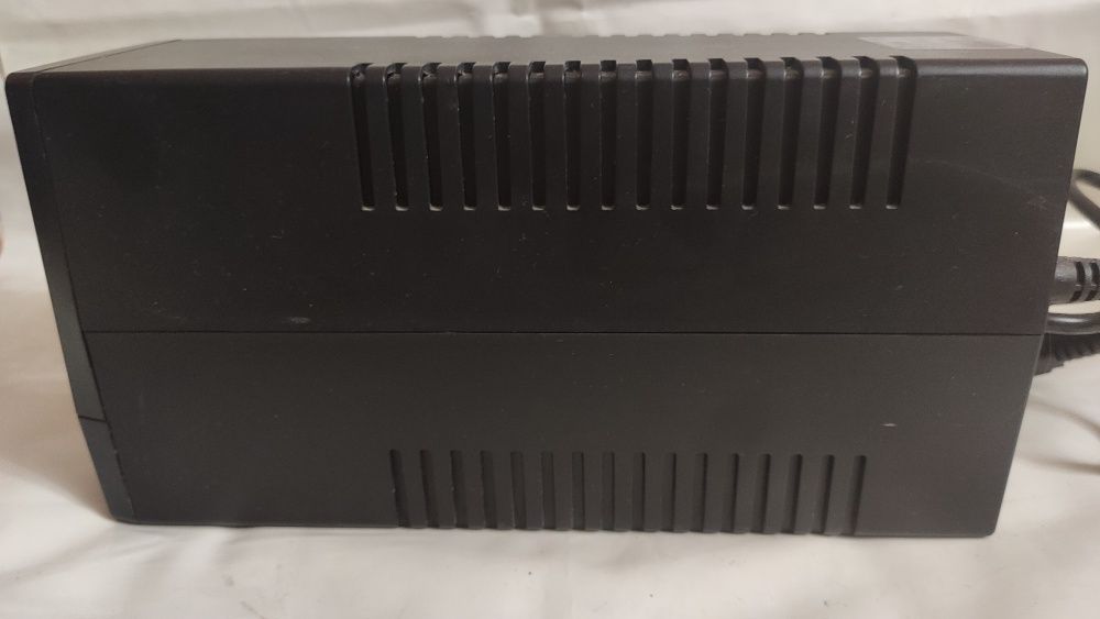 Бесперебойник (ИБП) Mustek PowerMust 424EG (400ВА)