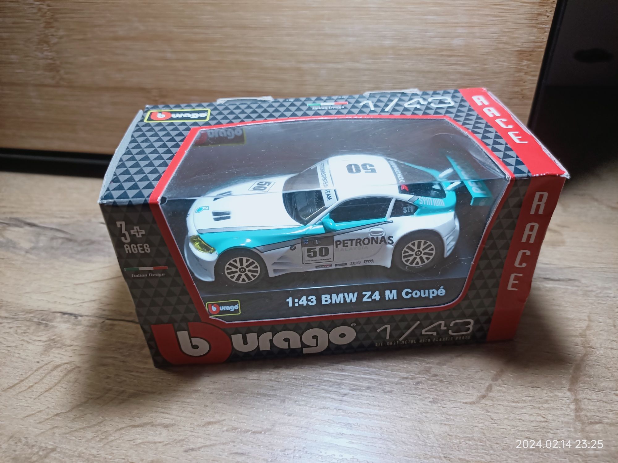 Bburago BMW Z4 M Coupe seria RACE 1/43