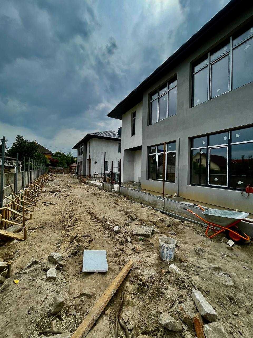 Дуплекс з терасою, в Петропавлівській Борщ., 128м2/3сот