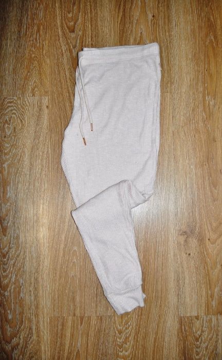 Мягкие трикотажные штаны в рубчик для дома и отдыха