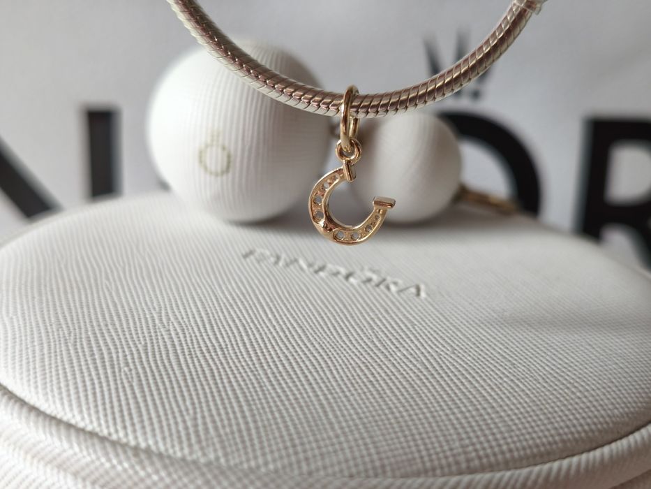Pandora charms Podkowa na szczęście złota 585, 752328C00