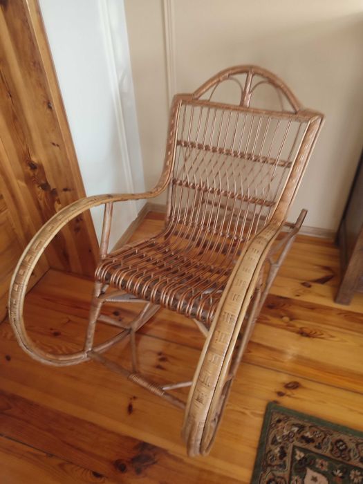 Fotel bujany, wiklinowy, odbiór osobisty