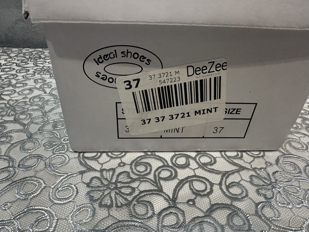 Klapki DeeZee r.37,NOWE