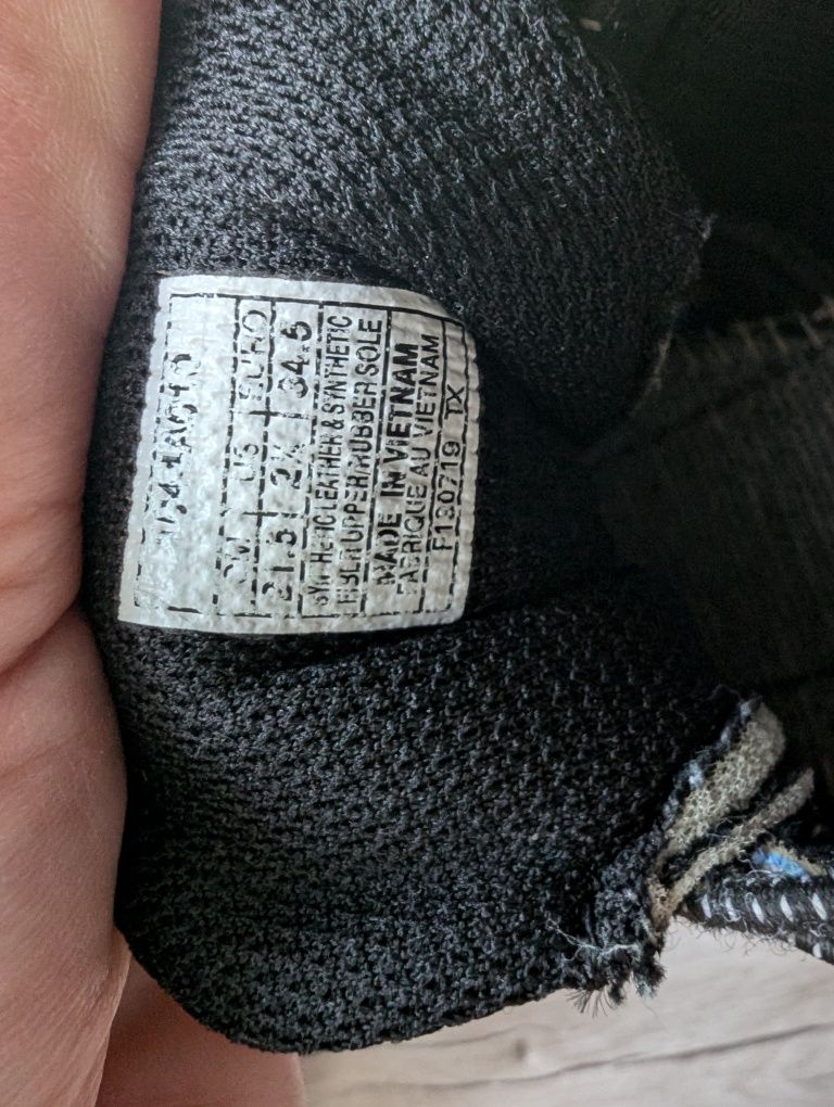 Adidasy ASICS r.34.5
