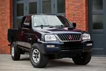 Mitsubishi L200 2.5D 133PS 4x4 KLIMA REDUKTOR bezwypadek alu hak serwis 1właść Francja