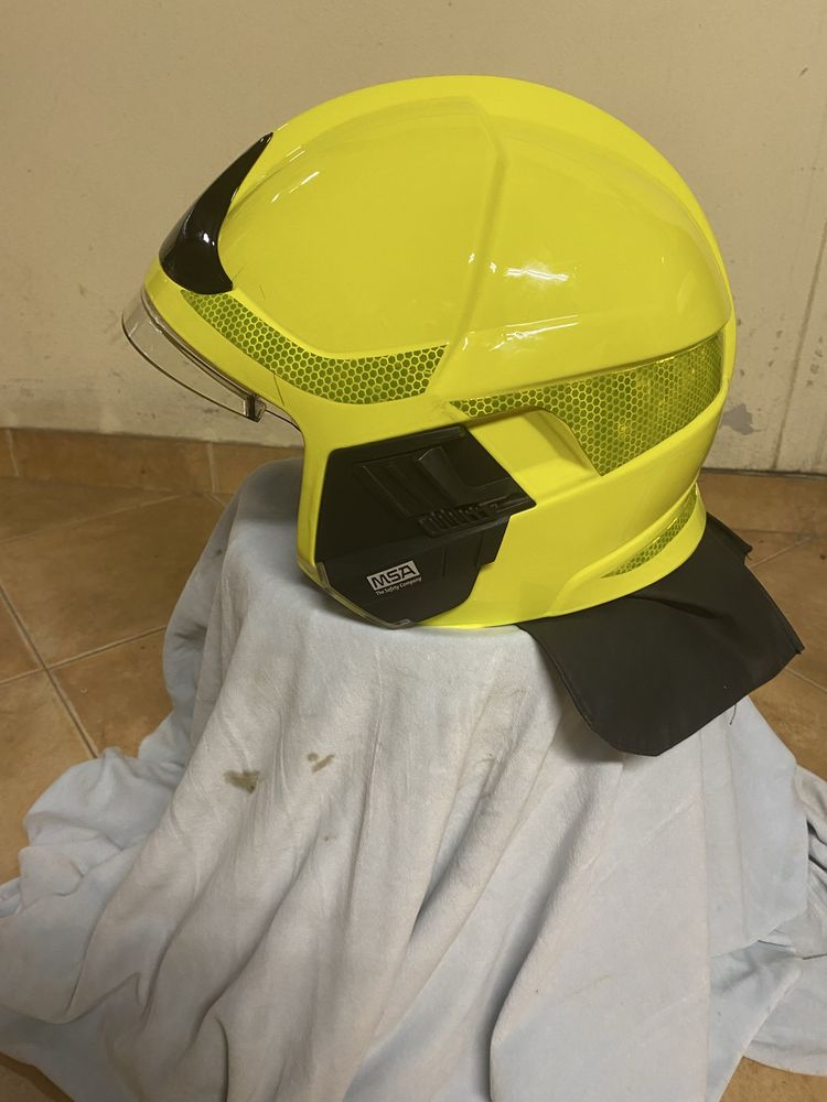Vendo capacete MSA BOMBEIRO