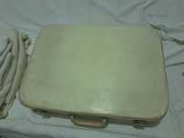 Mala branca viagem vintage