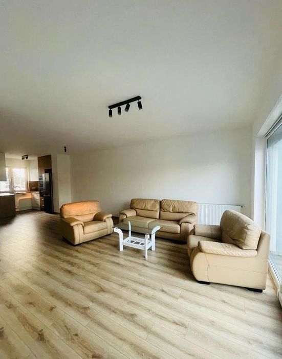 Wynajme nowy dom 100 m2 z ogrodkiem dwa miejsca pstojowe Leszno