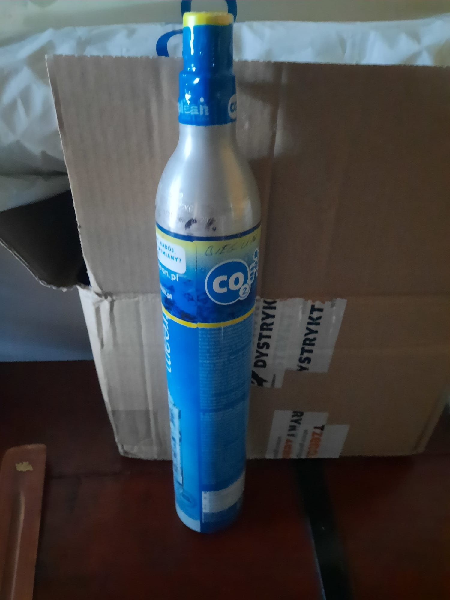 Saturator SodaStream Designer srebrny + nowa butelka+ pełny nabój CO2