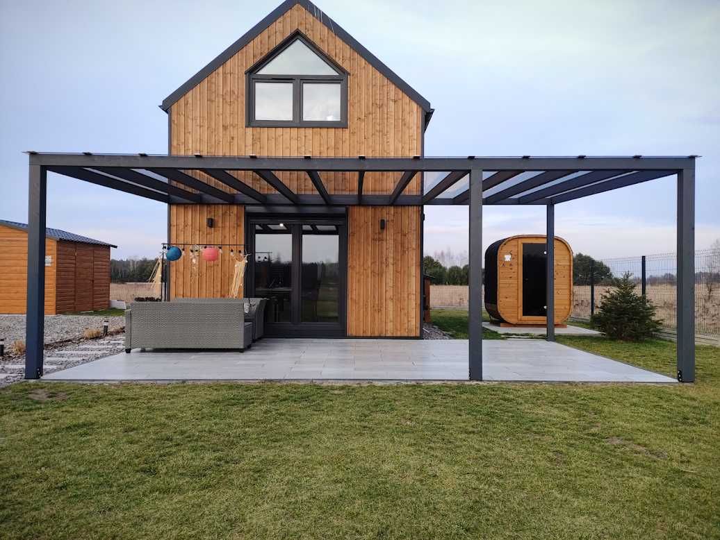 pergola z drewna klejonego BSH, zadaszenie tarasu, poliwęglan