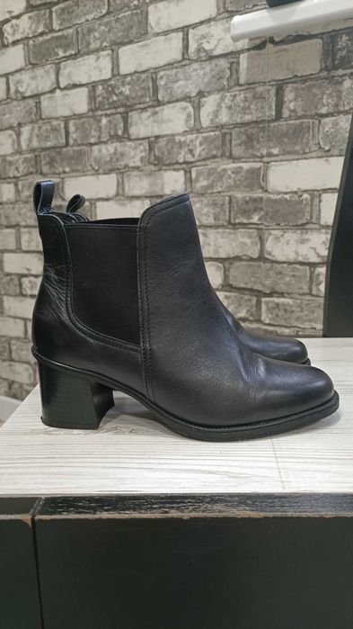 Ботинки женские 36.5 размер