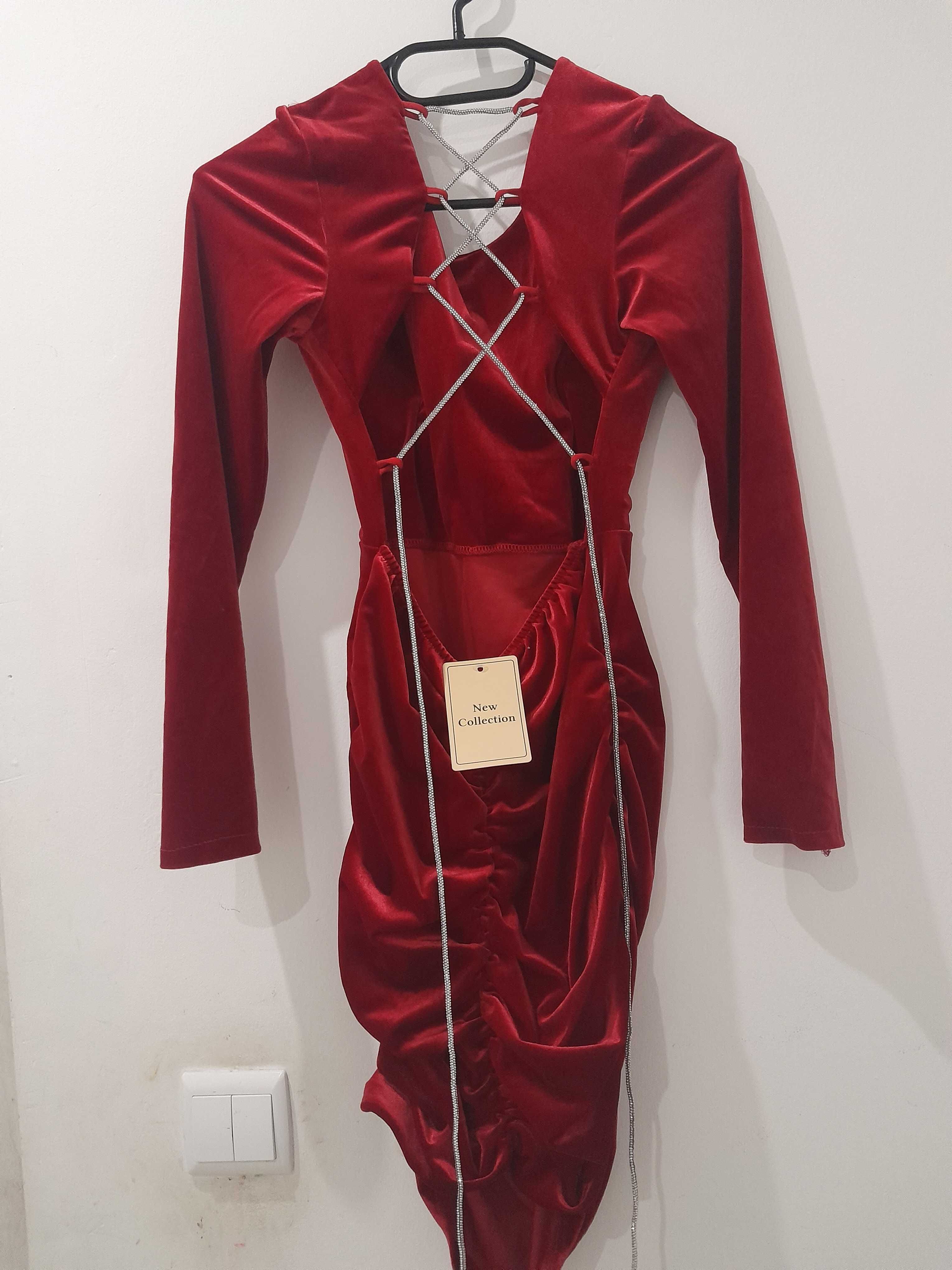 Vestido vermelho veludo
