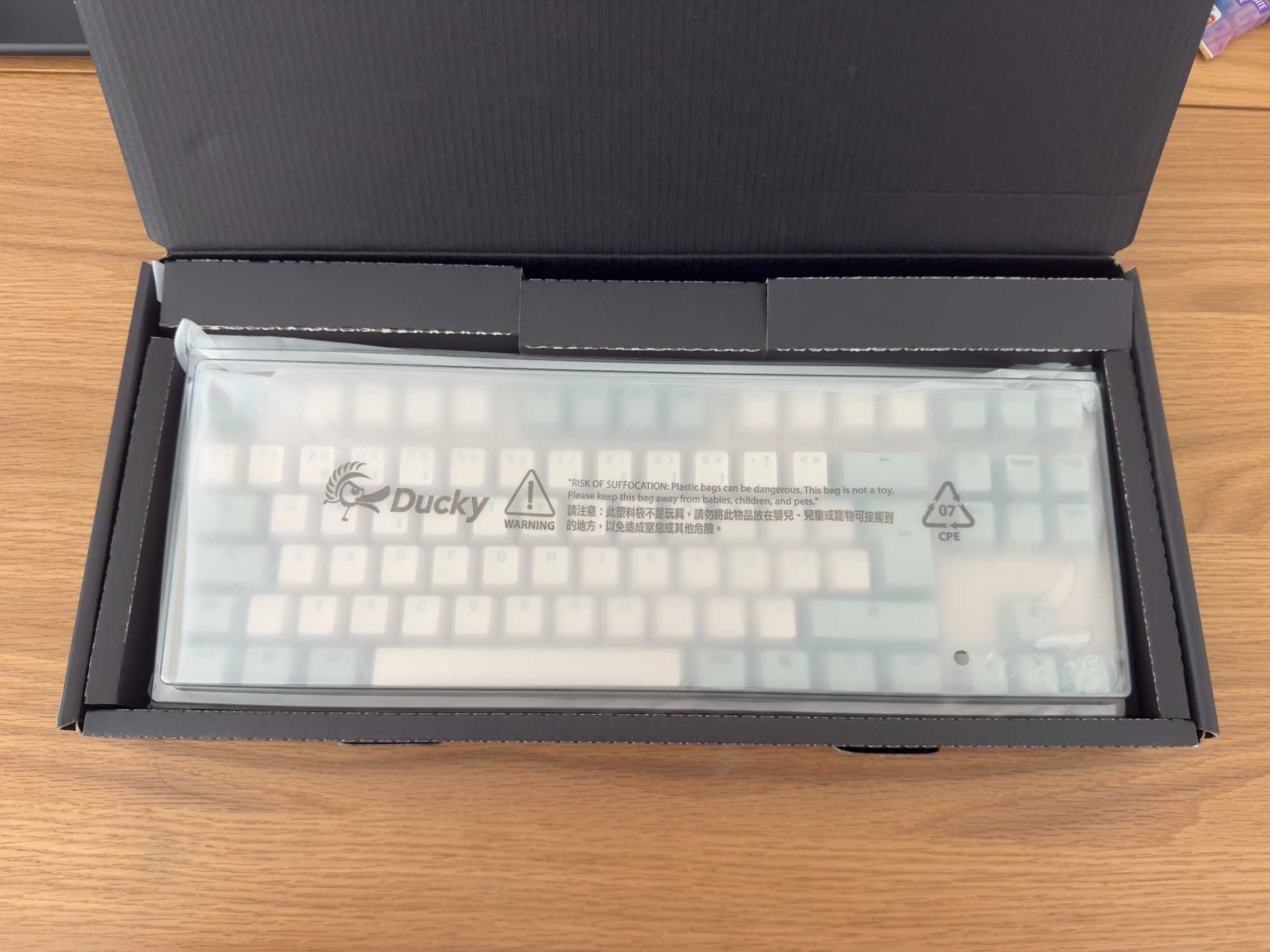 Teclado Mecânico Ducky One 3 Matcha TKL - Layout PT