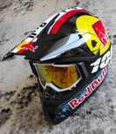 Nowy kask Red Bull rozm. M+gogle gratis!