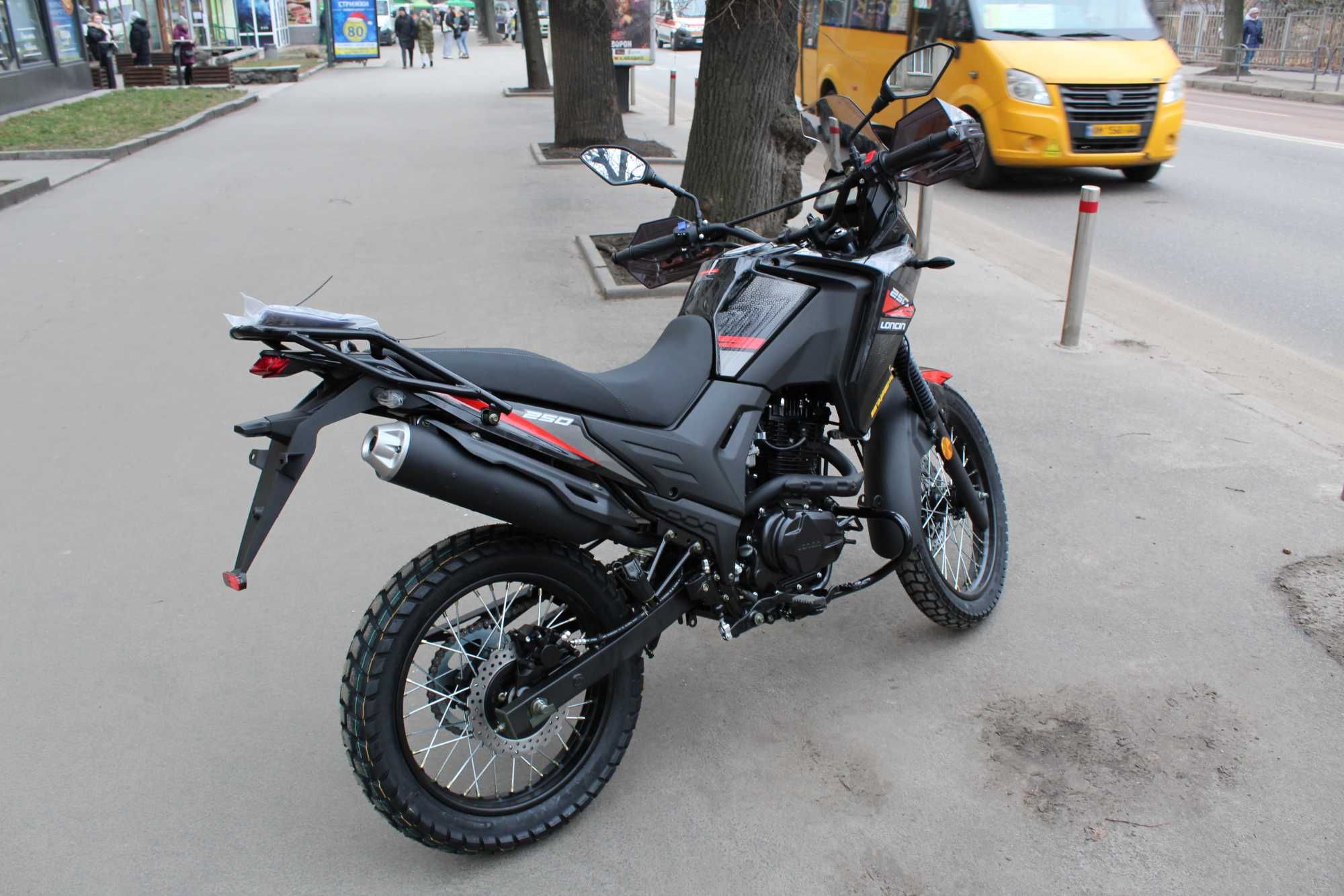 Мотоцикл LONCIN LX250-GY-5