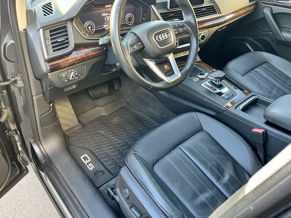 Audi Q5 Premium Plus