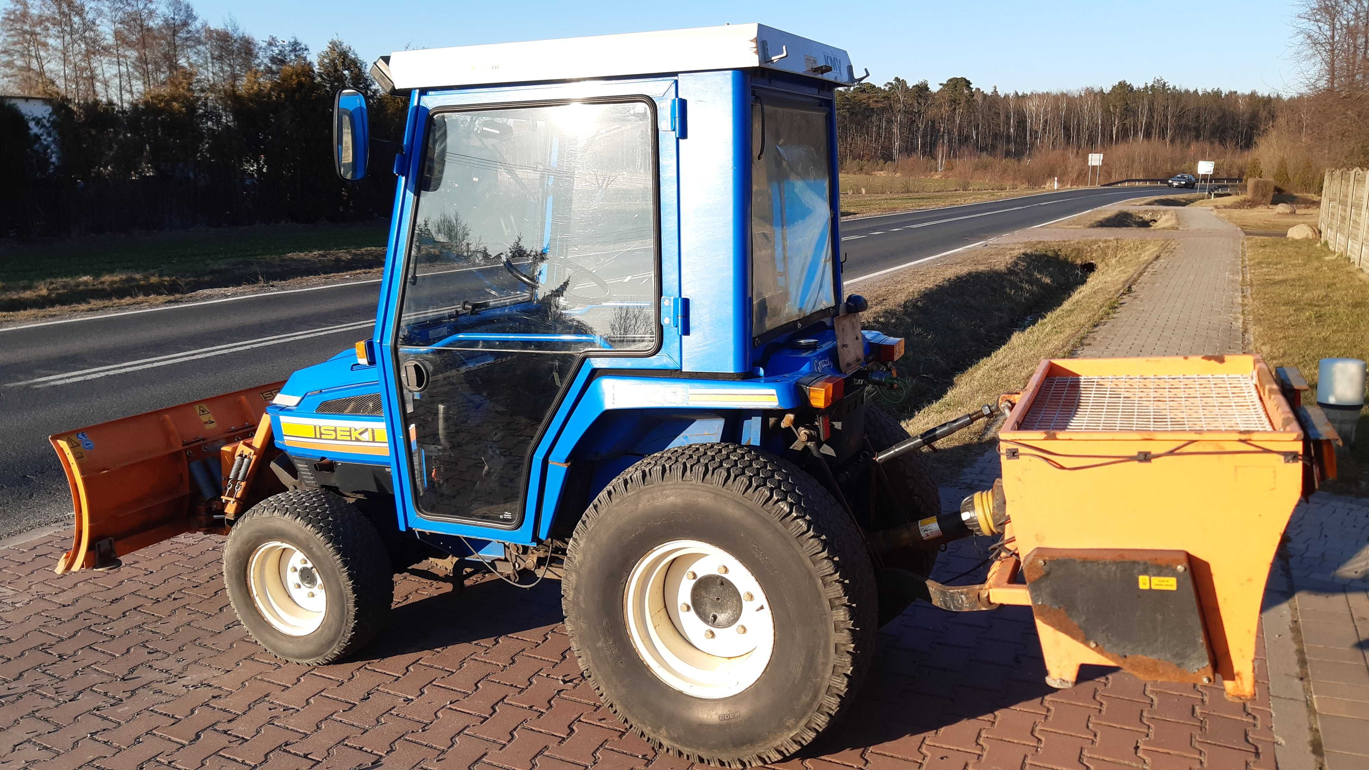 Ciągnik komunalny, traktor rolniczy ISEKI 3020   napęd 4×4.