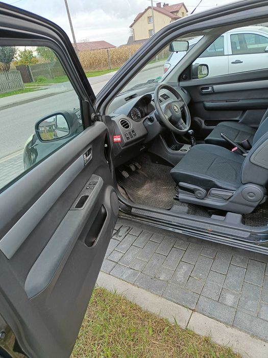 Suzuki Swift 1,3