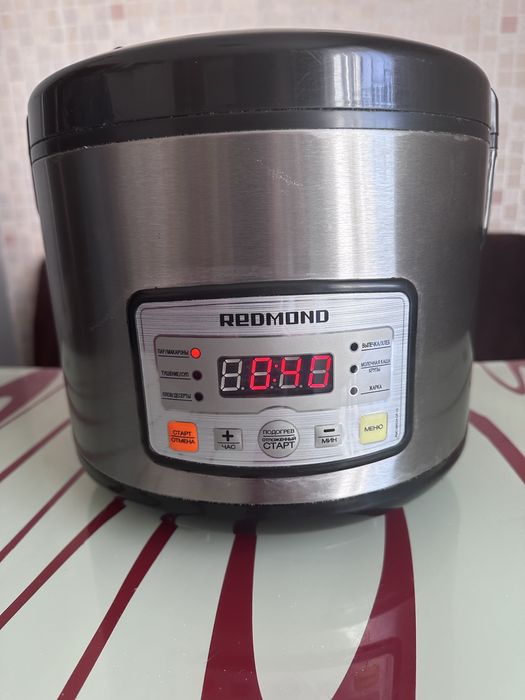 Мультиварка Redmond RMC-M4524