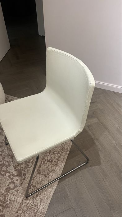 Krzeslo skorazne Bernhard