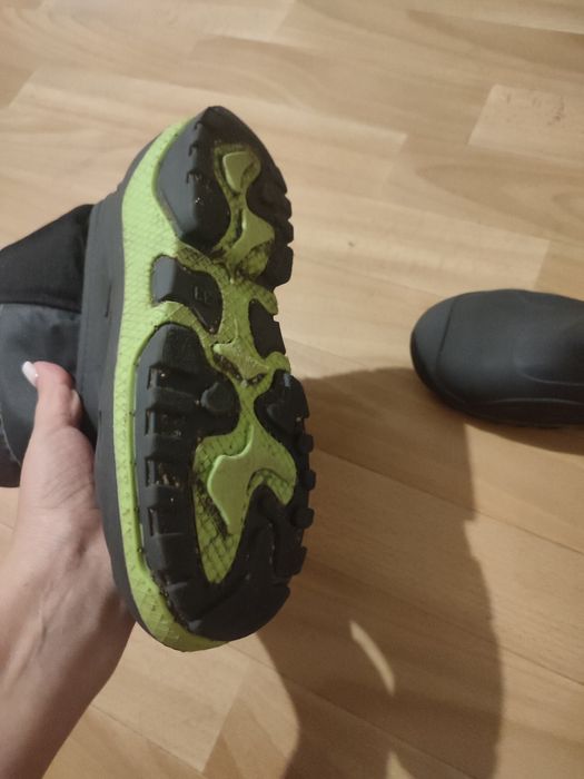 Продам теплые сапоги зимние р 33 унисекс