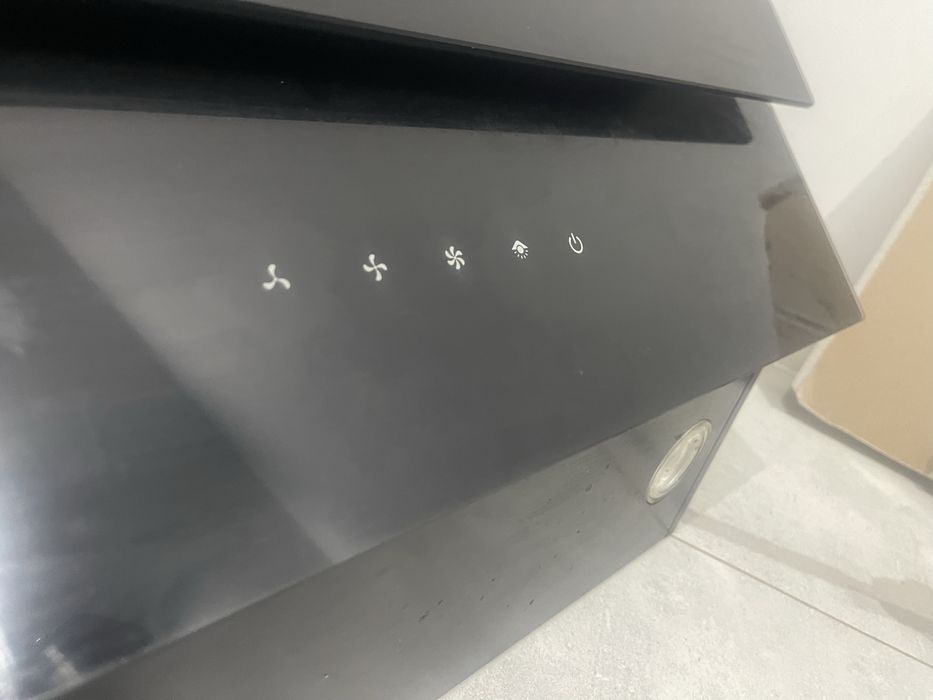 Okap Amica ,czarny , nowoczesny