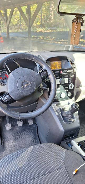 Witam sprzedam opel zafira b