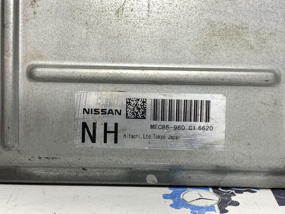 Блок управления двигателя на INFINITI M35 MEC85-960C1 6620