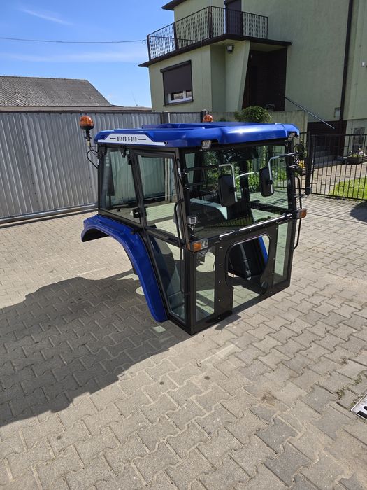 Kabina ciągnikowa C360 Maska c360 Kabina c360 Nowa kabina c360