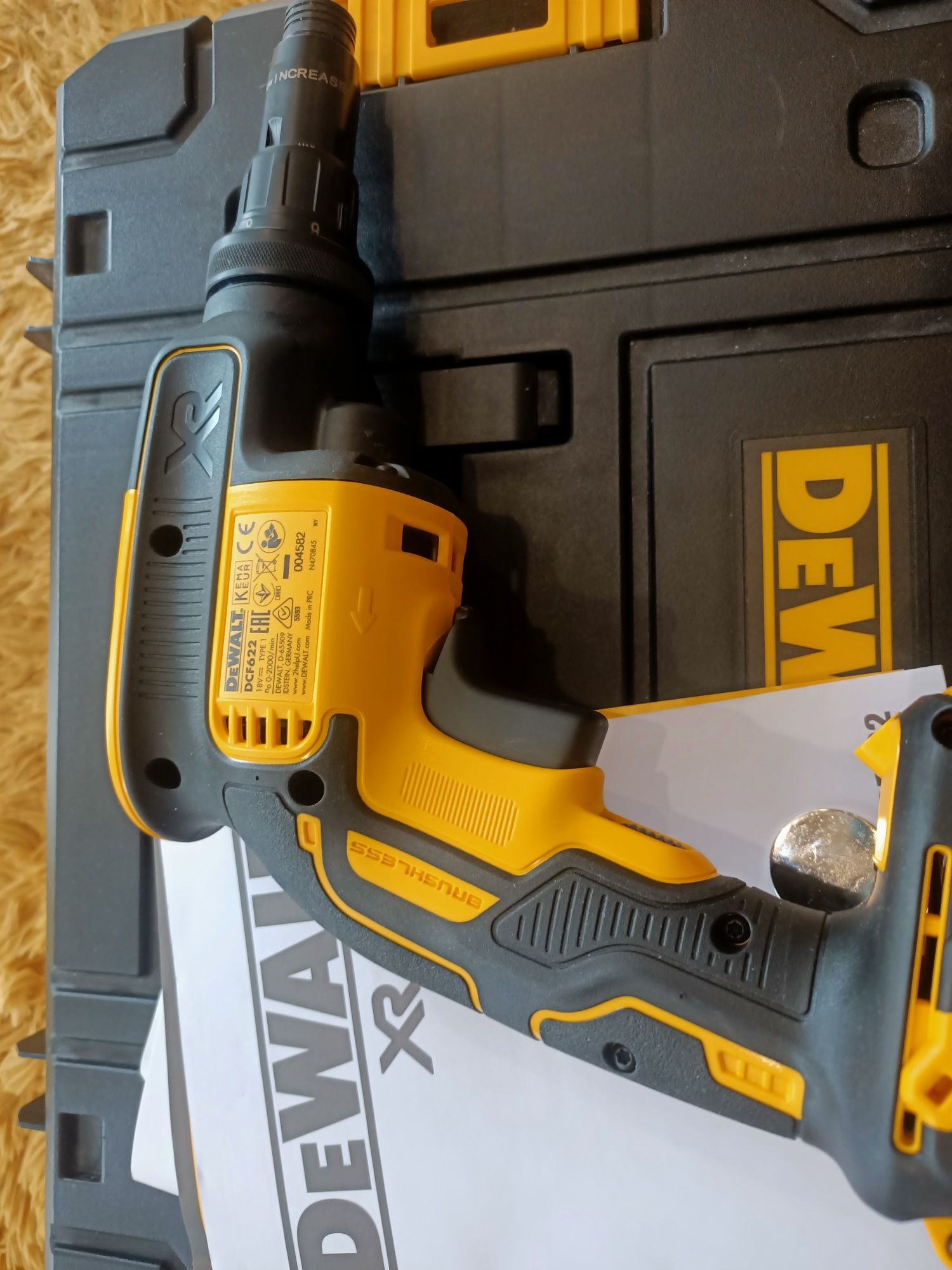 Wkrętarka nowa do wkrętów farmerskich DeWalt dcf622 + walizka