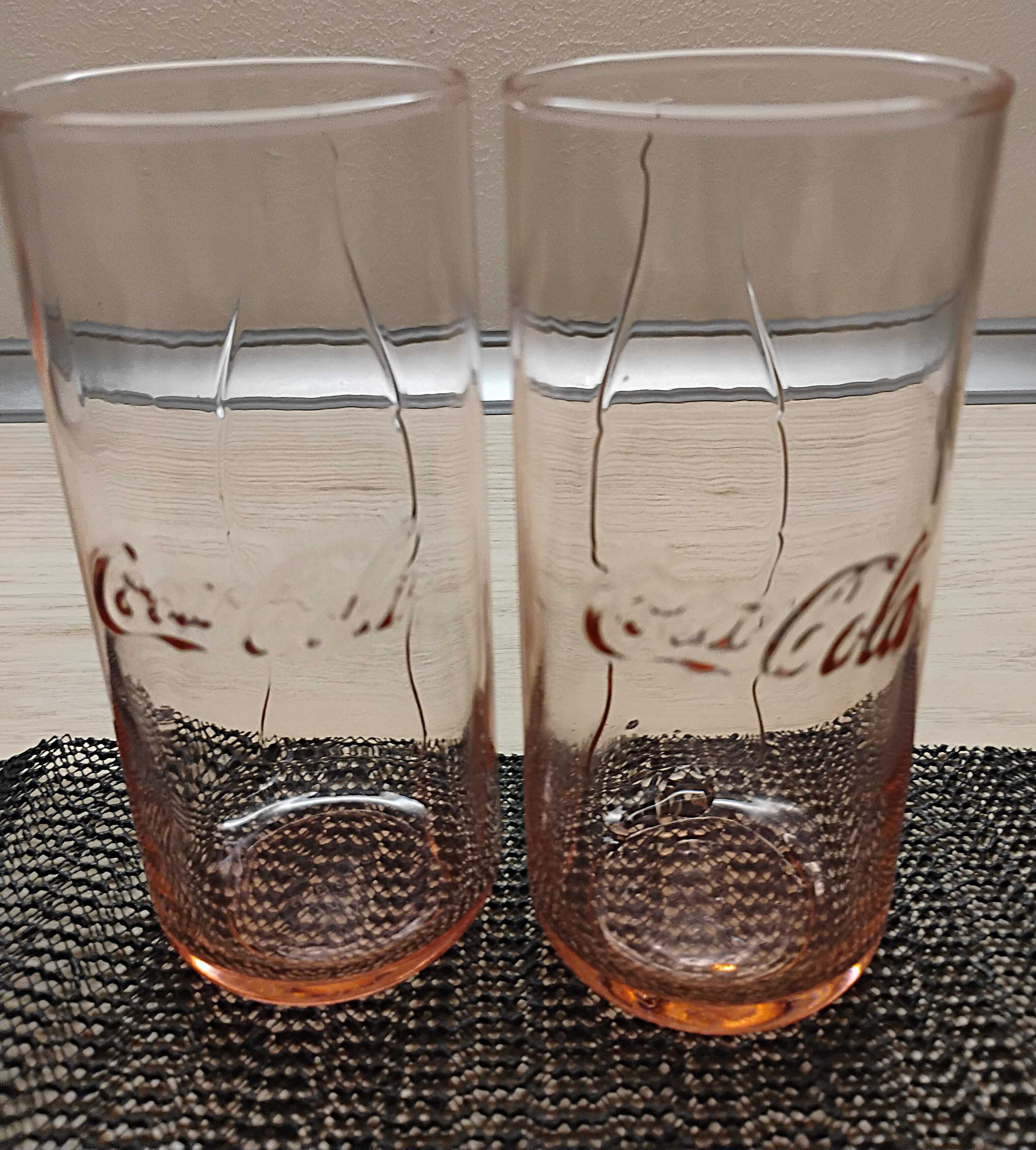 szklanki Coca Cola