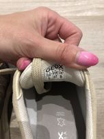 Sneakersy Geox beżowe jak nowe rozmiar 38