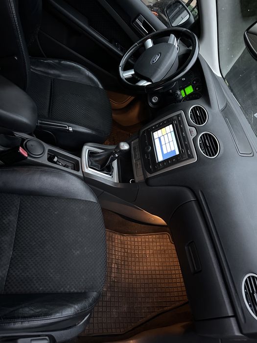 Focus pakiet ST 2.0b Ghia dotykowa navi,hak, xenon, pół skóry, zamiana