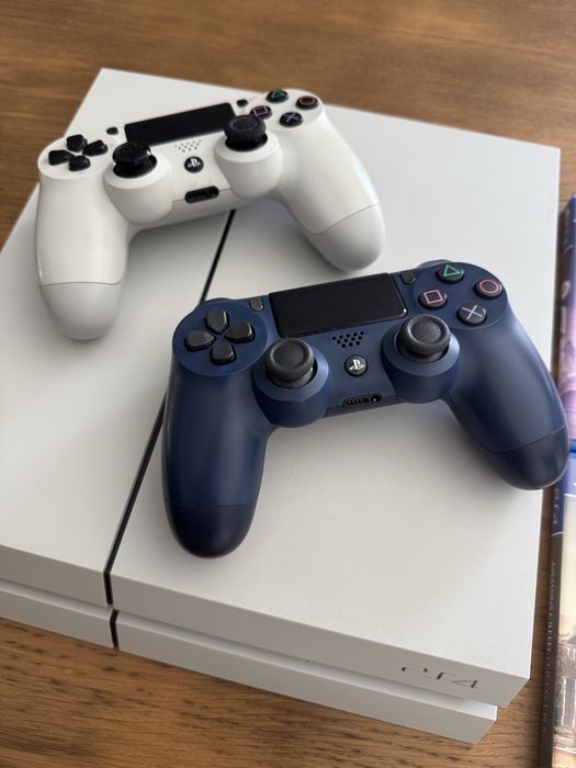 Playstation 4 + Jogos
