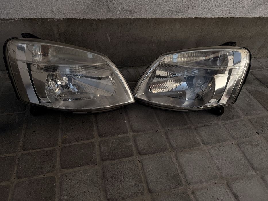 Фари Сітроен Берлінго Пежо Партнер оригінал права ліва Berlingo Partne