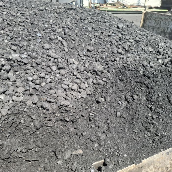 Mial weglowy z transportem do klineta