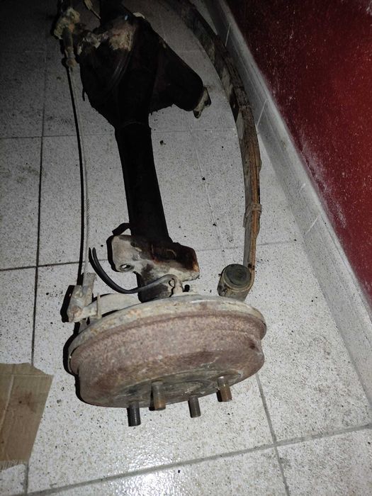 Material peças Datsun 1200
