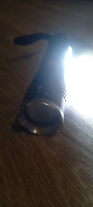 Фонарь тактический! Очень яркий, с боковым светом! Т3. С магнитом.