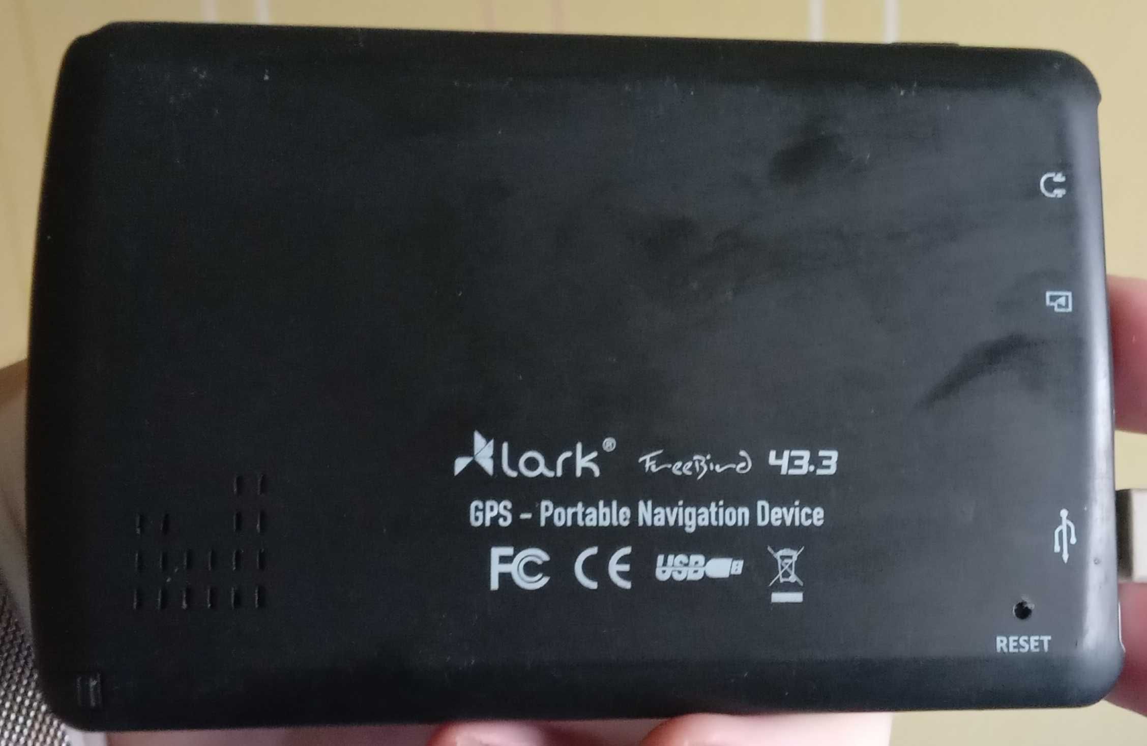GPS Навігатор для авто "Lark"
