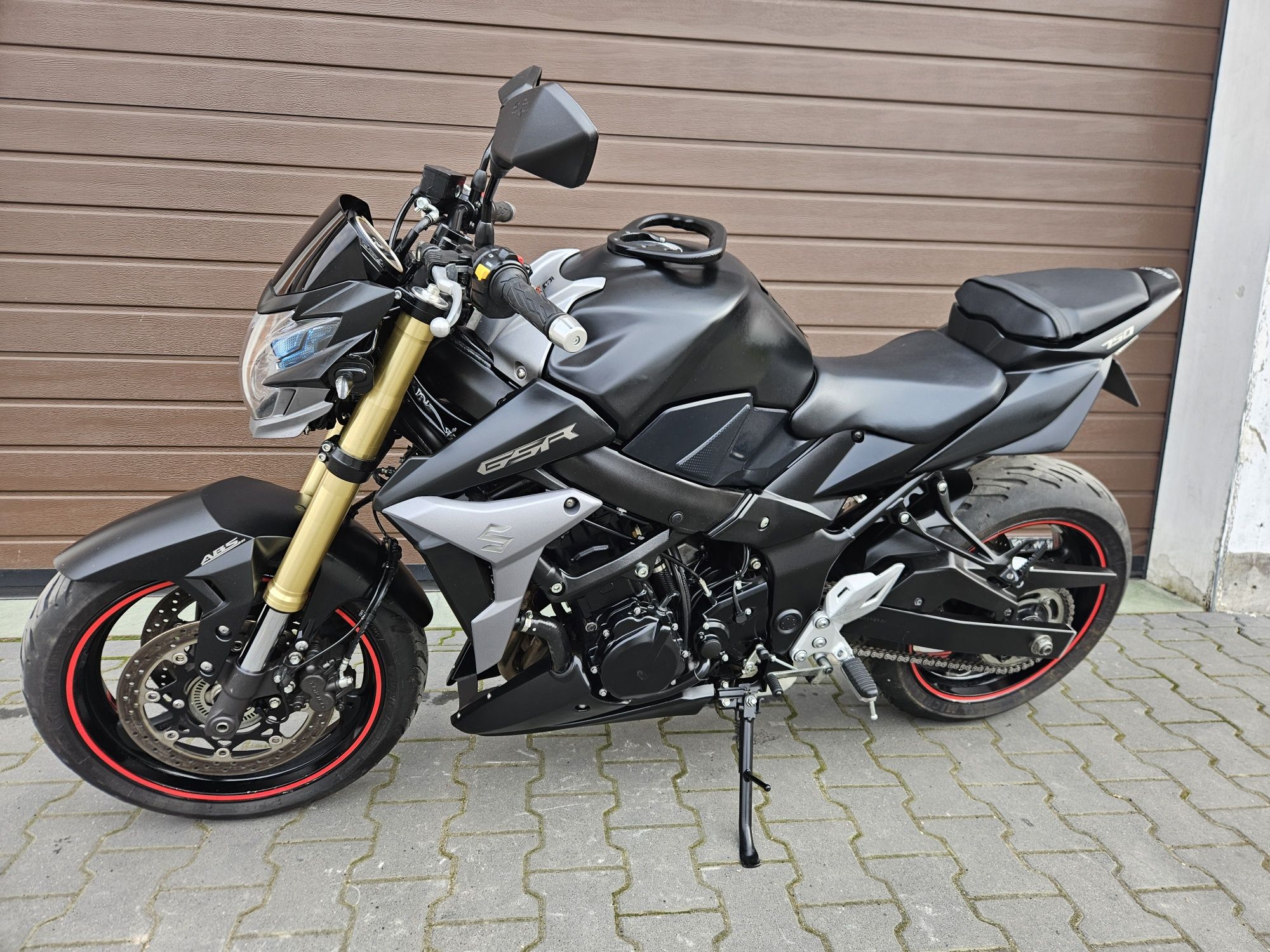 Suzuki GSR 750 ABS /2016/  - Scorpion
