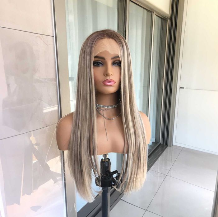 •PROMOCJA• Elegancka Długa Peruka Blond Popielaty - Naturalny Wygląd