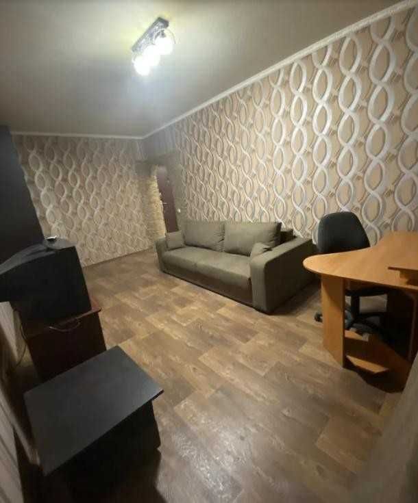 Продам 1 комнатную квартиру с капитальным ремонтом на Салтовке