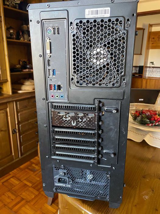 PC Gaming – Ryzen 5800X3D + RTX 4060 + 32GB RAM