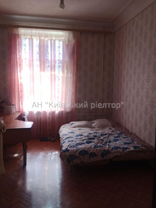 Продаж недорого 4 к. квартири в затишному ДВРЗ!