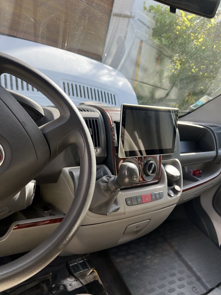 Autocaravana Fiat Ducato com Hidraulicos