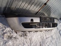Opel Zafira A     Zderzak Przód srebrny metalik + belka