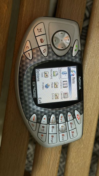 Nokia N-Gage телефон консоль