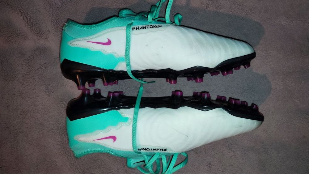 Продам бутсы phantom 42