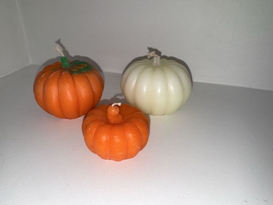 Різдвяна свічка ялинка на Святвечір